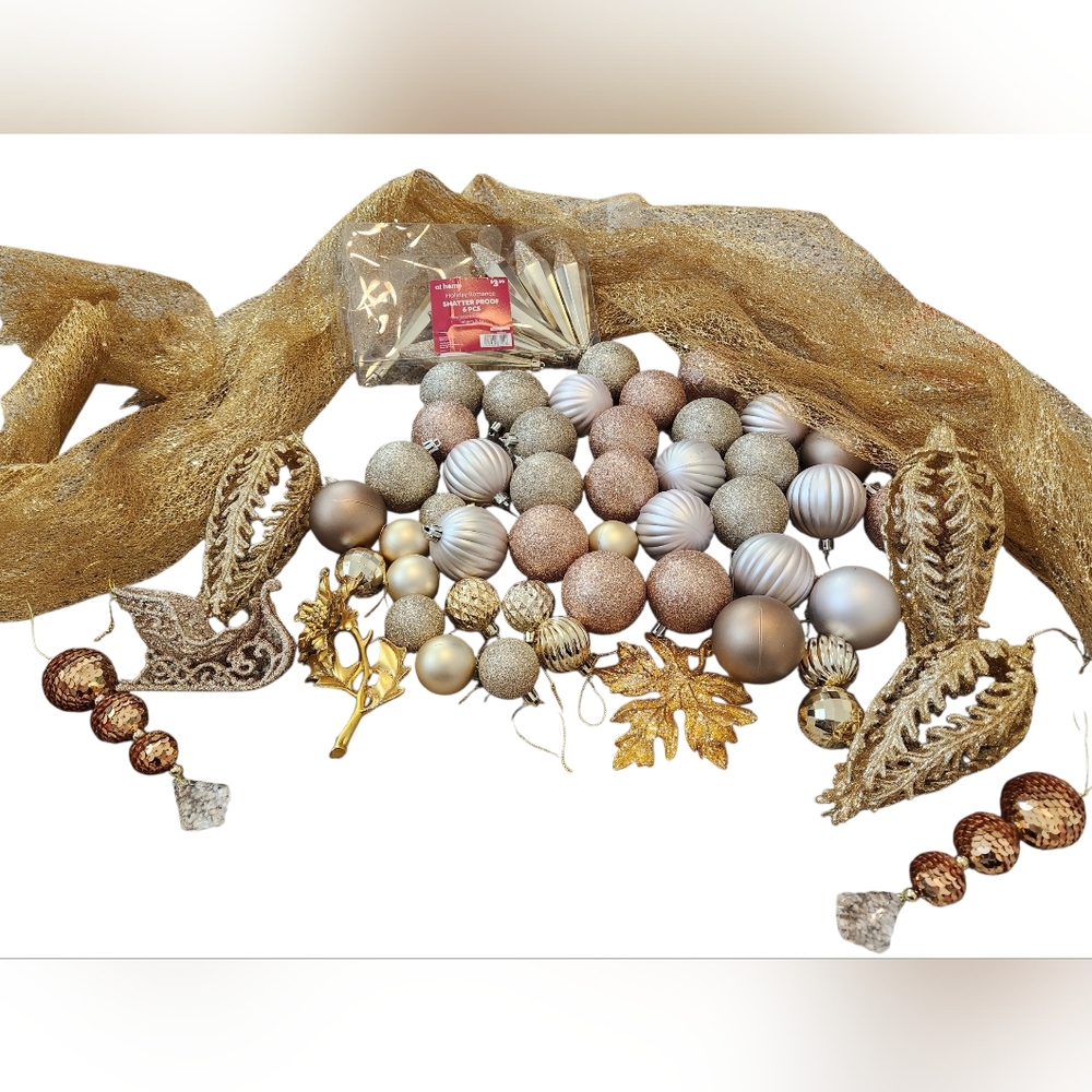 Elegant Gold and Silver Christmas Ornaments